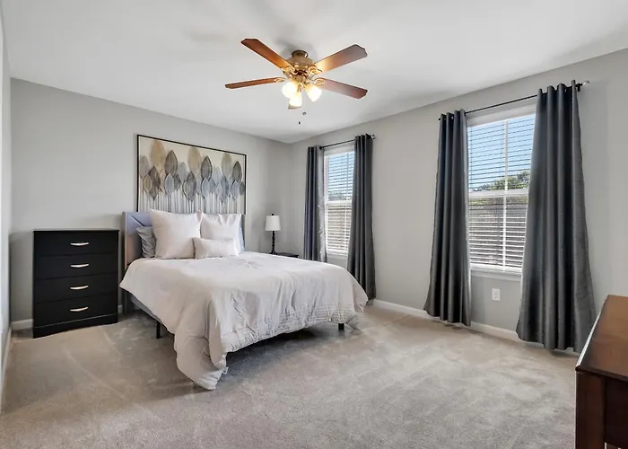 Ferienhaus Fsu Base! Poolside Retreat 3 Mi To Campus