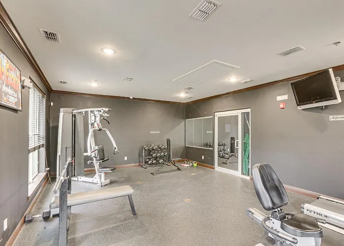 Fsu Base! Poolside Retreat 3 Mi To Campus *